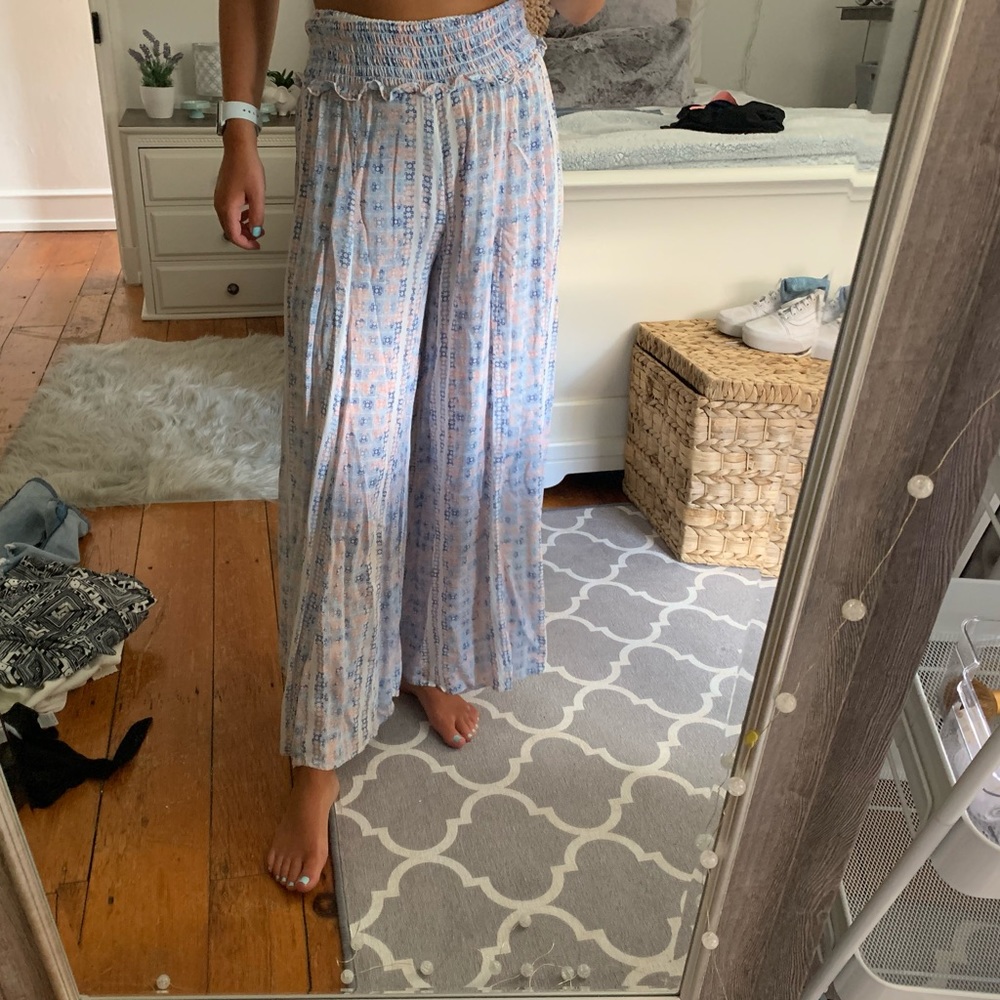 Flowy printed pants